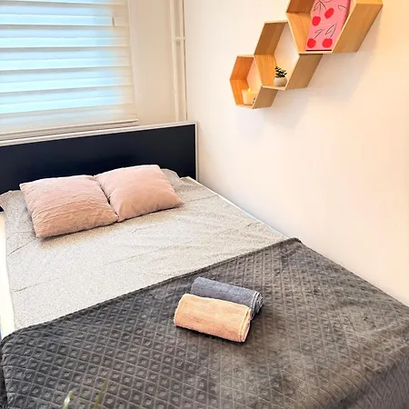 Ada Zen Apartment